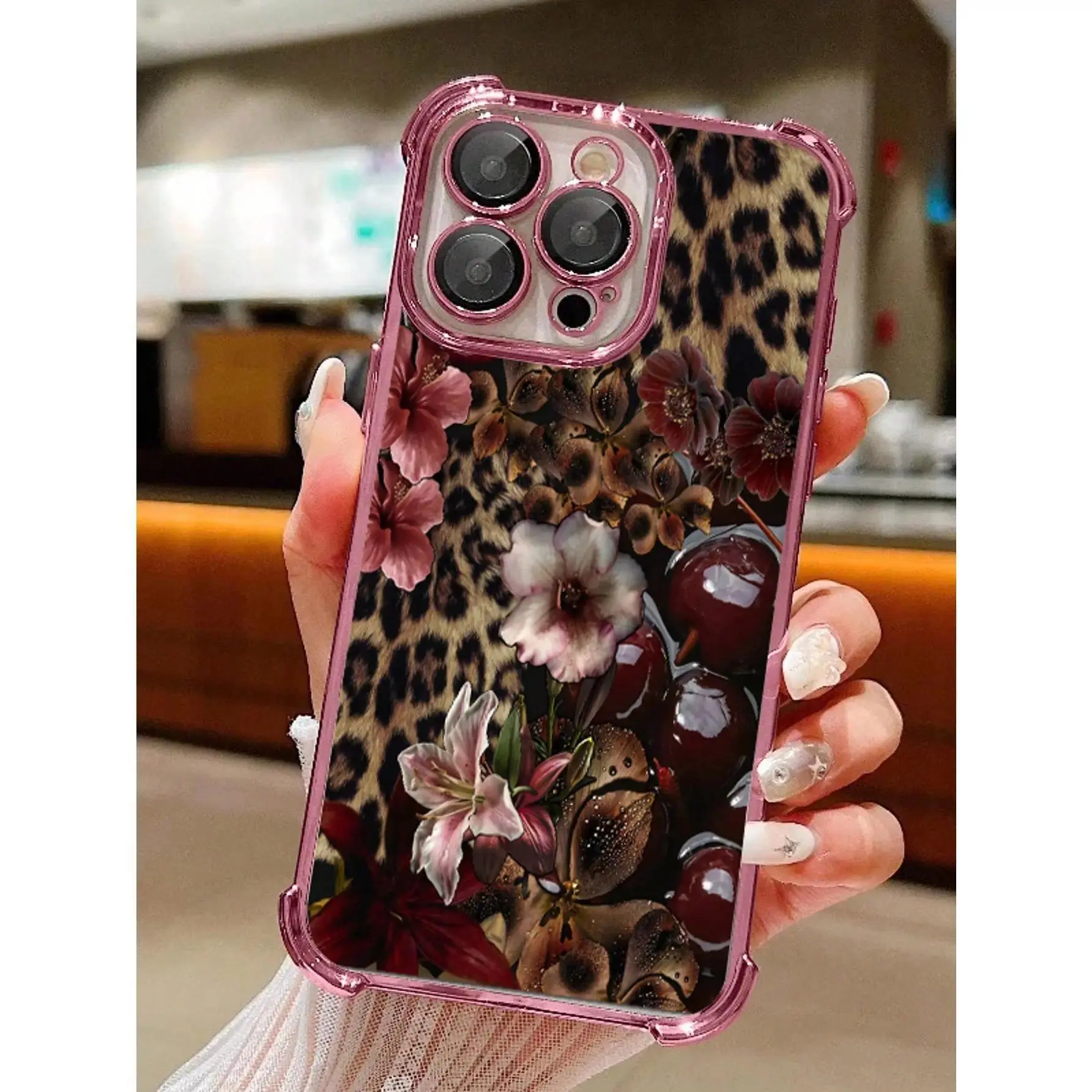 A cheetah cherry blossom pattern phone case, with shockproof transparent soft corners, anti-slip and drop protection, camera protection, compatible with iPhone 17, 16, 15, 14, 13, 12, 11, X, XS, XS Max. An ideal birthday gift for both men and women.
