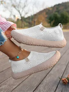Women's Hollow-Out Flyknit Slip-On Sneakers, Breathable Mesh Casual Shoes, Lightweight Non-Slip Flat Sole, Comfortable Walking Shoes, Lightweight Slip Ons