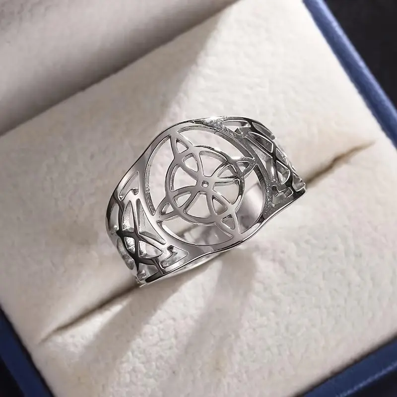 Stainless Steel Silver Celtic Knot Engagement Ring - Modern Minimalist Rings, Irish Design Costume Jewelry, Daily Wear Option, Ideal for Gifting to Jewelry Enthusiasts, Daily Wear Jewelry