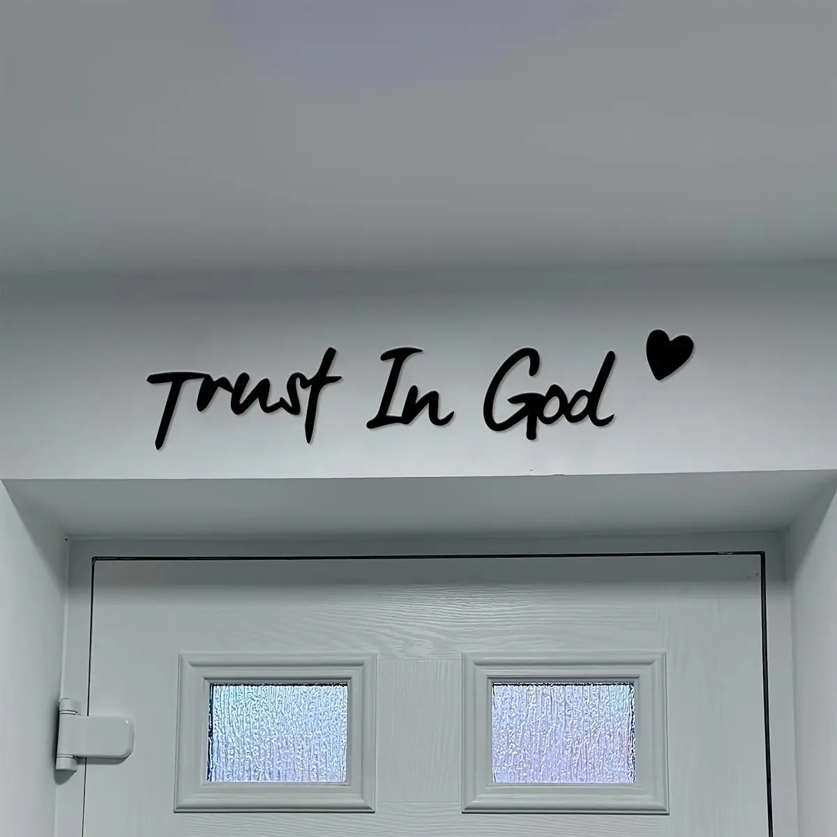 Wooden Wall Art, Trust in God Letter Pattern Wall Hanging Decor, Inspirational Wall Hanging Decor for Home, Prayer Room & Farmhouse Decor, Ornaments