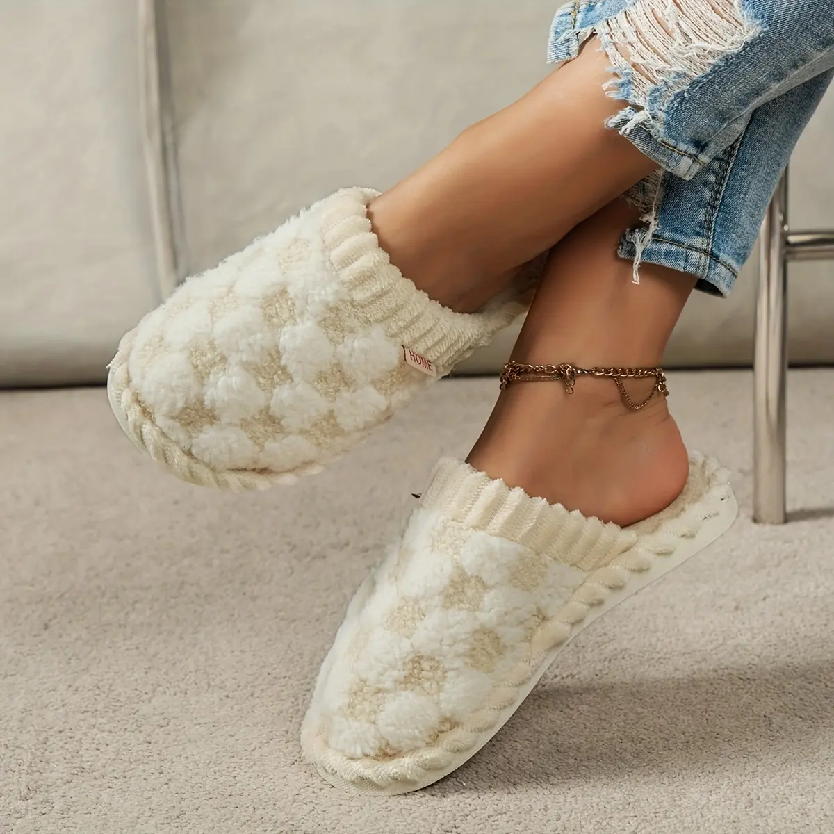 Women Slippers Plush Checkered Booties Ultra Soft Warm! Anti Slip Soles for Safe Home Comfort Perfect Women's Winter House Shoes Girl Footwear Flipflop Slide Beige Tsinelas Stylish