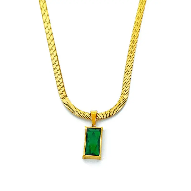 Women's Premium Luxury Emerald Zircon Pendant Titanium Steel Necklace - Jewelry Accessories, Ideal for Birthday, New Year Gifts for Friends