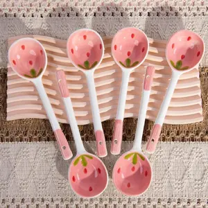 4 / 8 Pcs Cute Cartoon Strawberry Ceramic Spoon Set Sweet Dessert Tableware for Coffee Tea Yogurt & Ice Cream Adorable Design