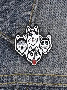 Trendy Social Icebreaker Humorous Badge, Husky Multi-Expression Design, Suitable for Young Groups, Fun Accessory, Interactive Scene
