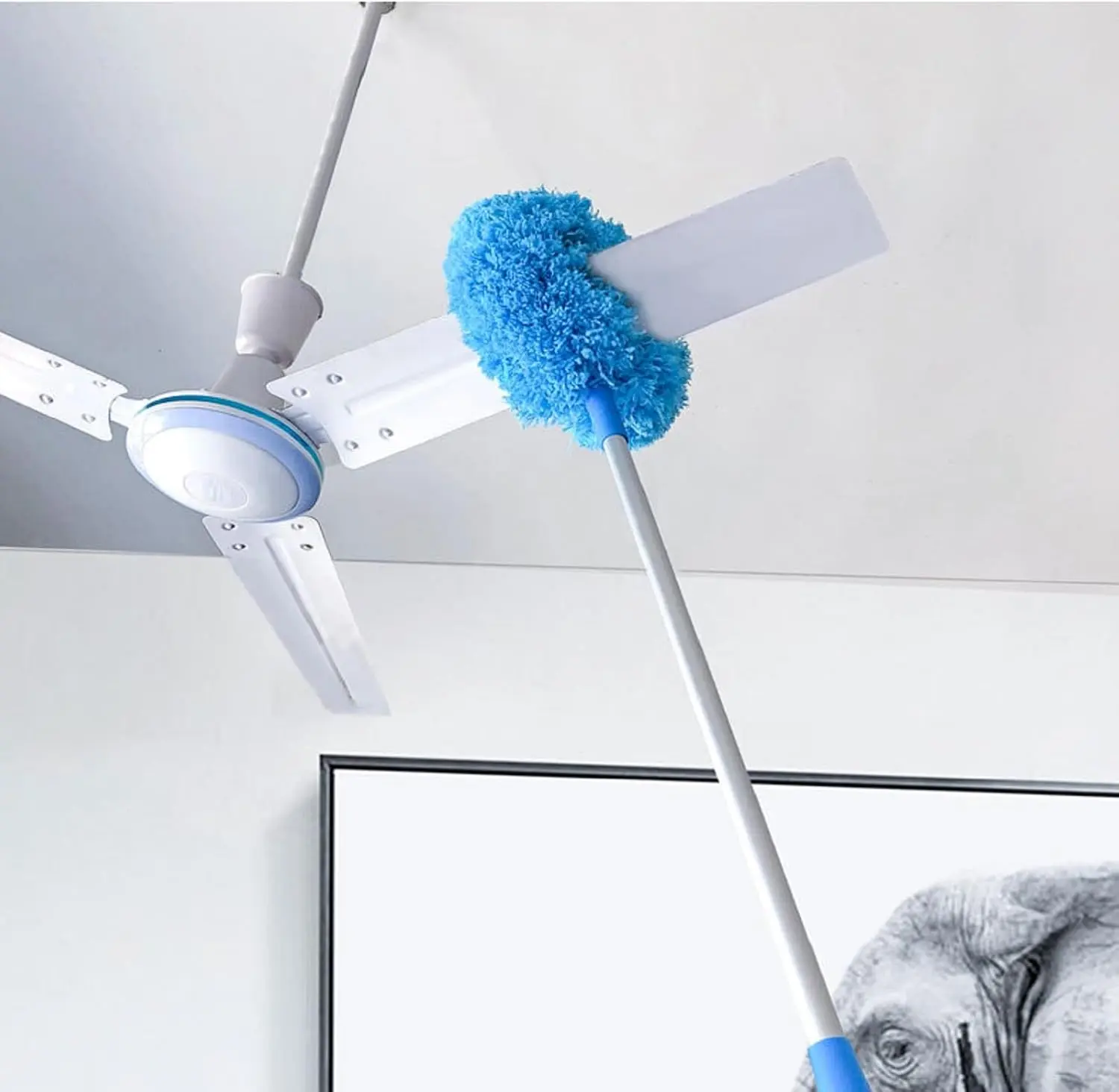 Extendable Microfiber Ceiling Fan Duster - Reusable, Lightweight, Labor-Saving Cleaning Brush for Household Cobweb Clearing, Indoor High Surface Dust Removal, Window & RV Housekeeping Accessory