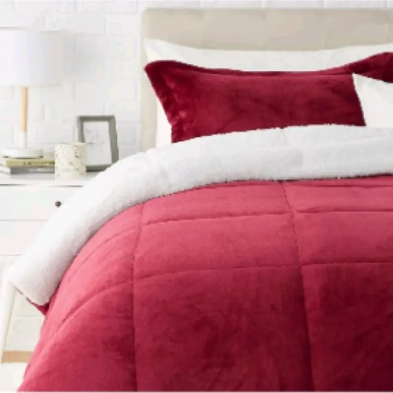 Amazon Basics Twin/ Twin XL Reversible Sherpa Comforter Set with Pillow Sham - Soft & Cozy Bedding for Comfortable Nights