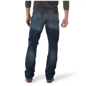 WRT20JH Wrangler Men's Retro Relaxed Boot Cut Jean - Jackson Hole