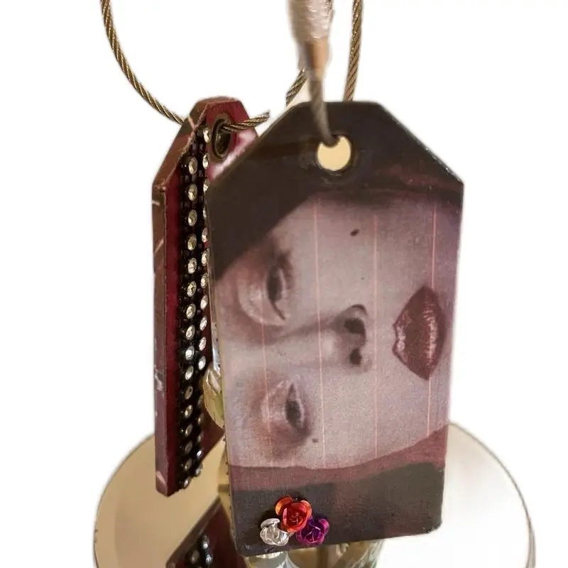 Custom Leather Luggage Tags 2 Set Choose Leather Color and Picture with Unique Design and Personalized Touch