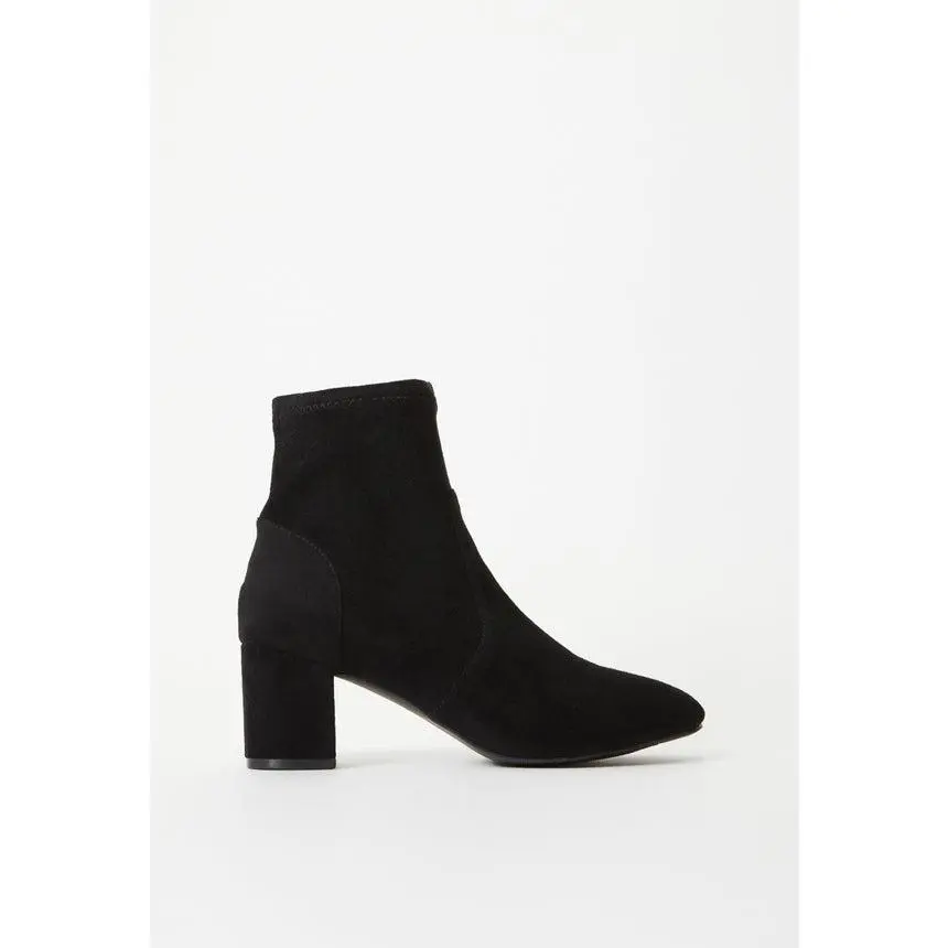 Women's Pointed Toe Chunky Block Heel Ankle Booties - Side-Zip Statement Footwear for Daily Wear, Statement Shoes