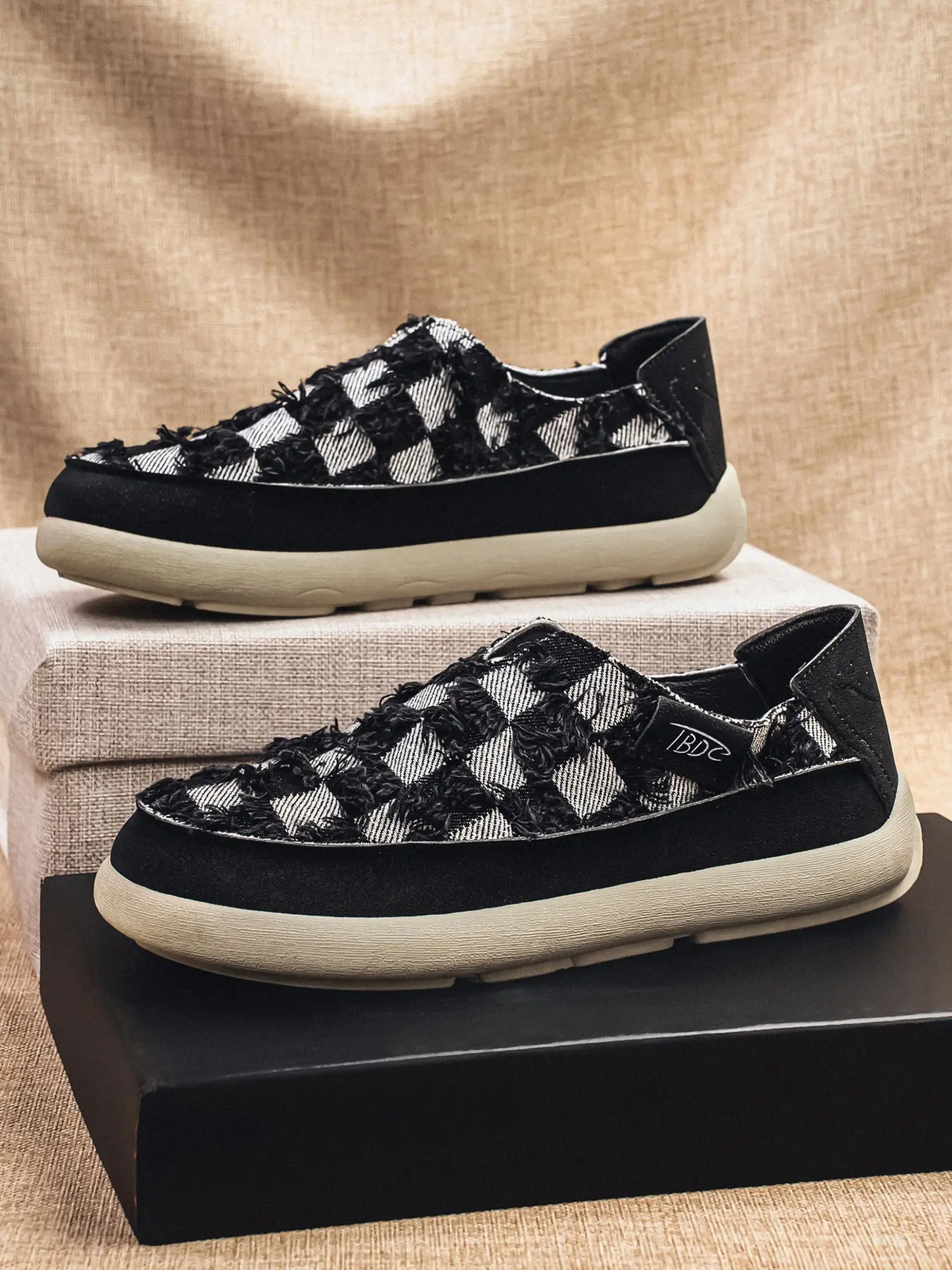 Men's Sporty Outdoor Fringe Checkered Slip-On Canvas Shoes, Thick Sole Platform Sneakers, Trendy Streetwear Casual Board Shoes
