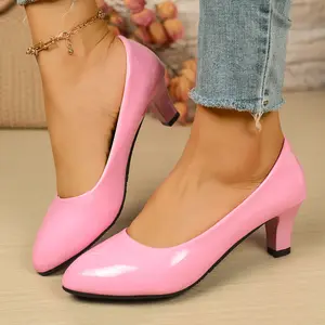 Simple, atmospheric, fashionable and textured pointed mid heeled women's shoes online boutique girlfriend wife new year style kitten  heels outdoorfun Stylish Classy Footwear