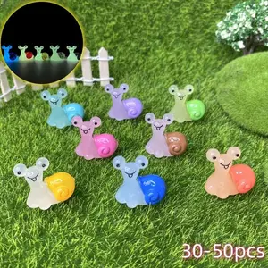 Cute Snail Shaped Fish Tank Decoration, 30/50pcs Cute Luminous Snail Ornament, Micro Landscape Decoration, Pet Supplies