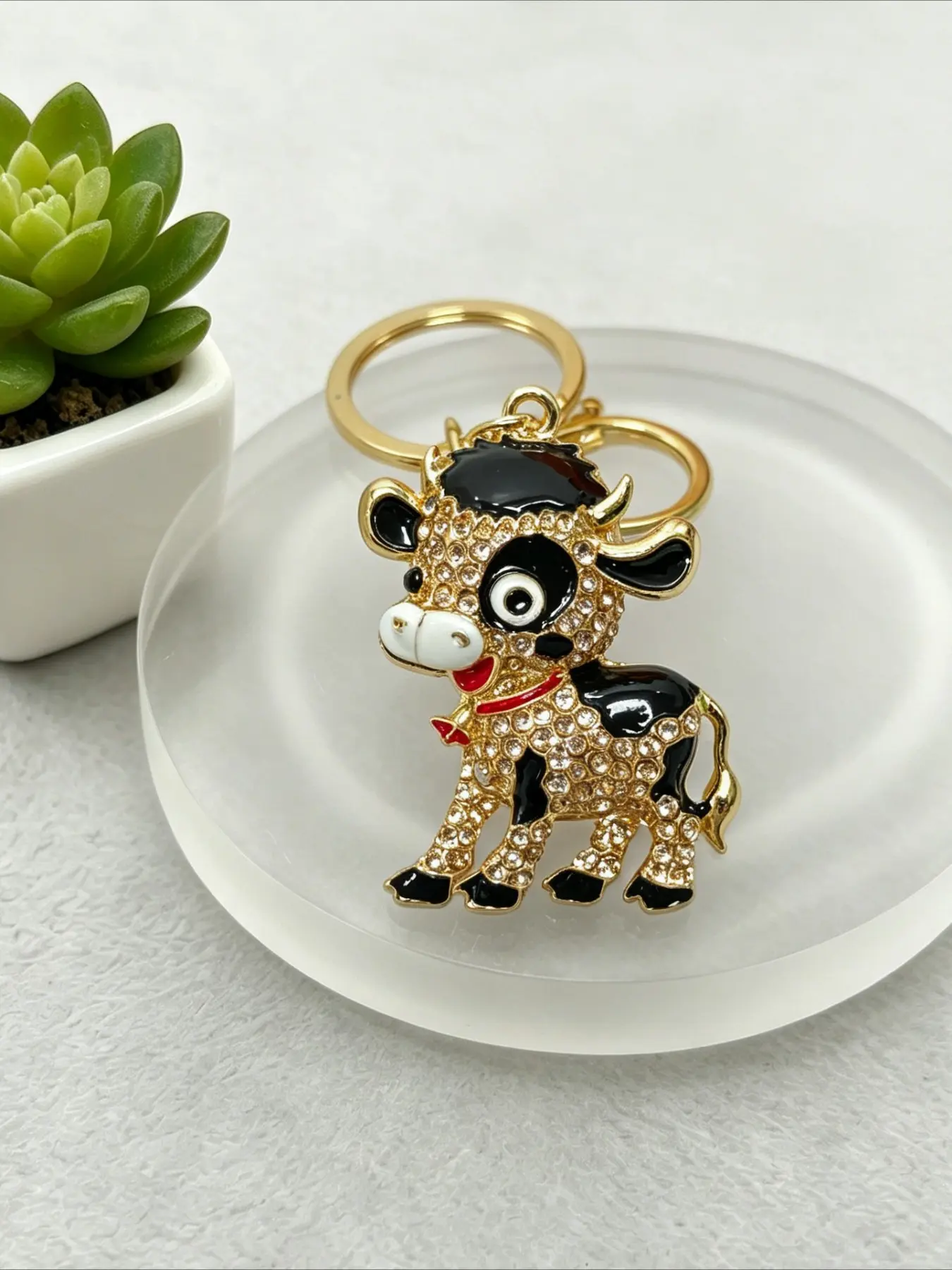 1PC Cute Cartoon Calf Keychain Rhinestone Ox Lovely Animal Pendant Key Ring for Bag Key Accessories