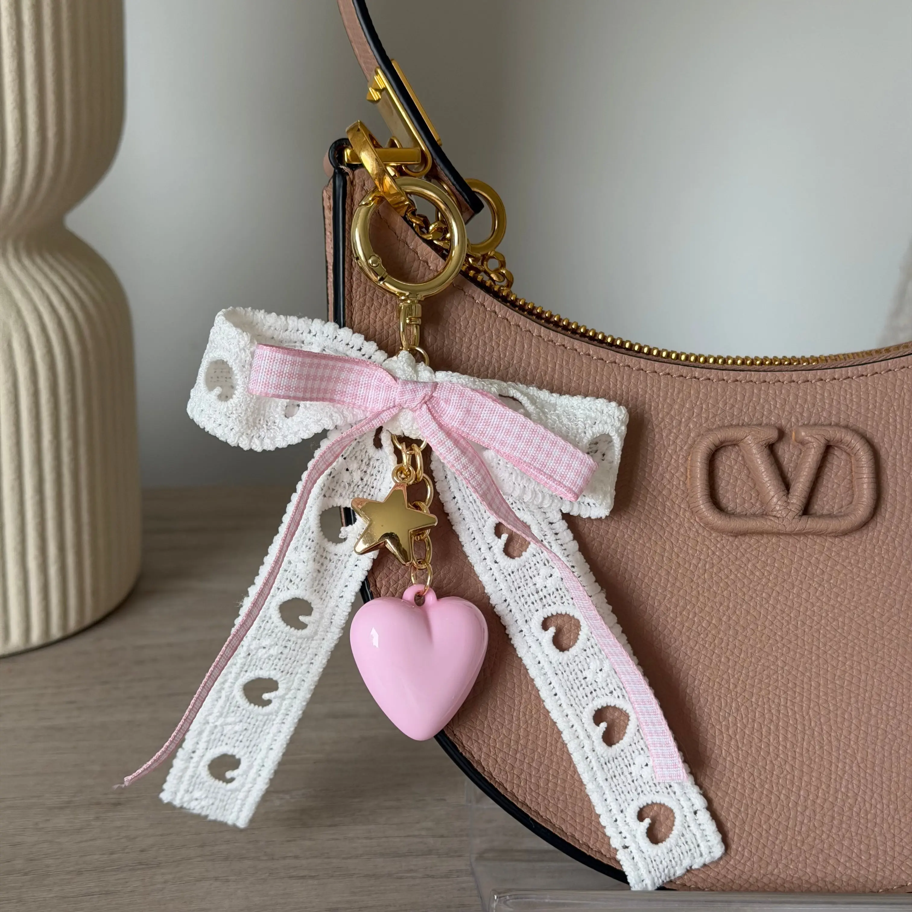 EVRY JEWELS Gold or Silver Plated Women's Take a Bow Bag Charm