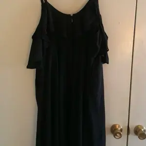 Women's Black Torrid Cold Shoulder Knee Length Dress W/Adjustable Straps Size 18 Basic Casual
