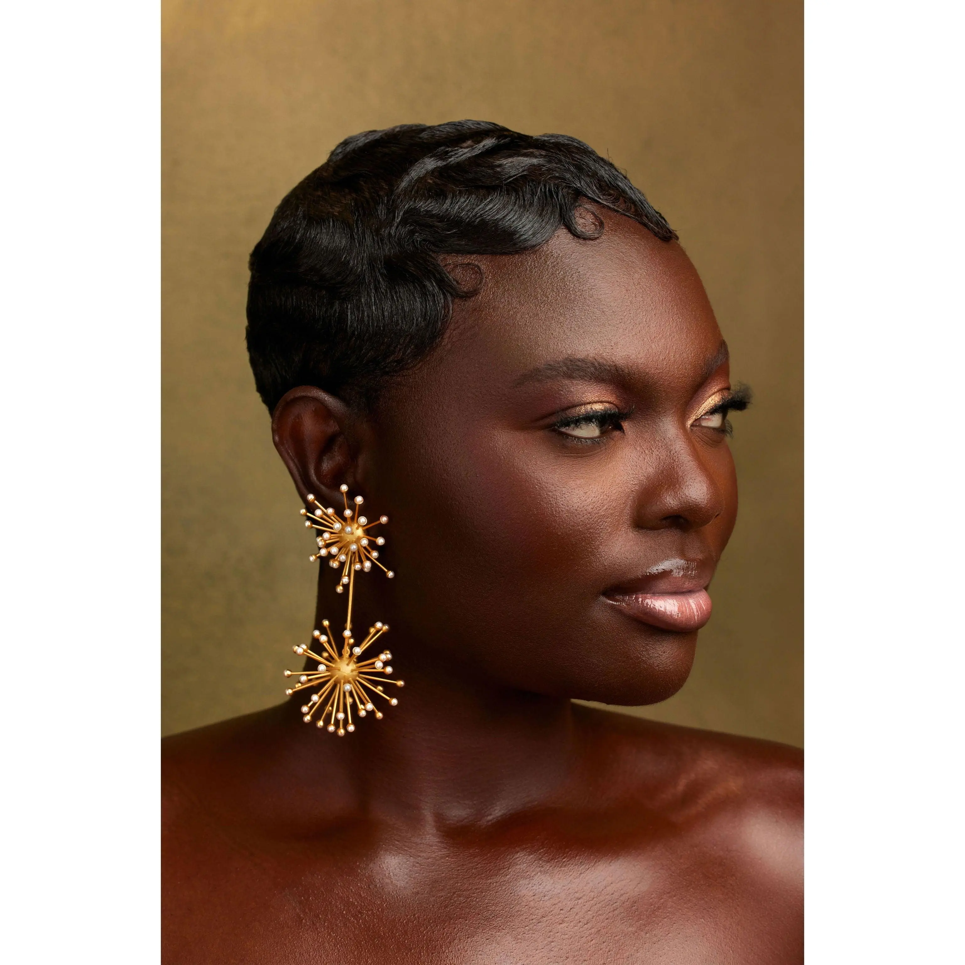 ONYX EARRING