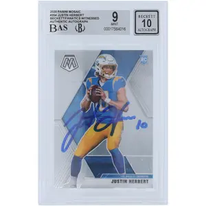 Justin Herbert Los Angeles Chargers Autographed 2020 Panini Mosaic #204 Beckett Fanatics Witnessed Authenticated 9/10 Rookie Card - Fanatics Authentic Certified