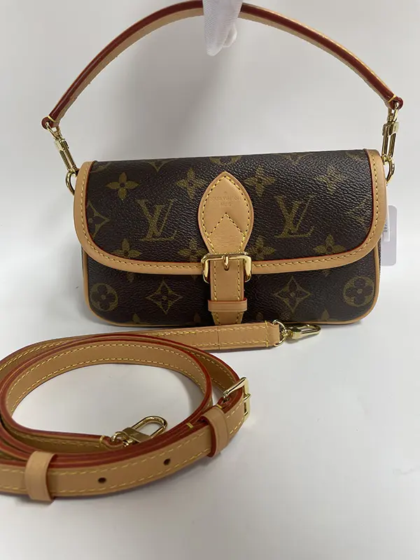 Pre-owned Louis Vuitton coated canvas Shoulder Bags LV Baguette Nano Diane 【Senza 1】