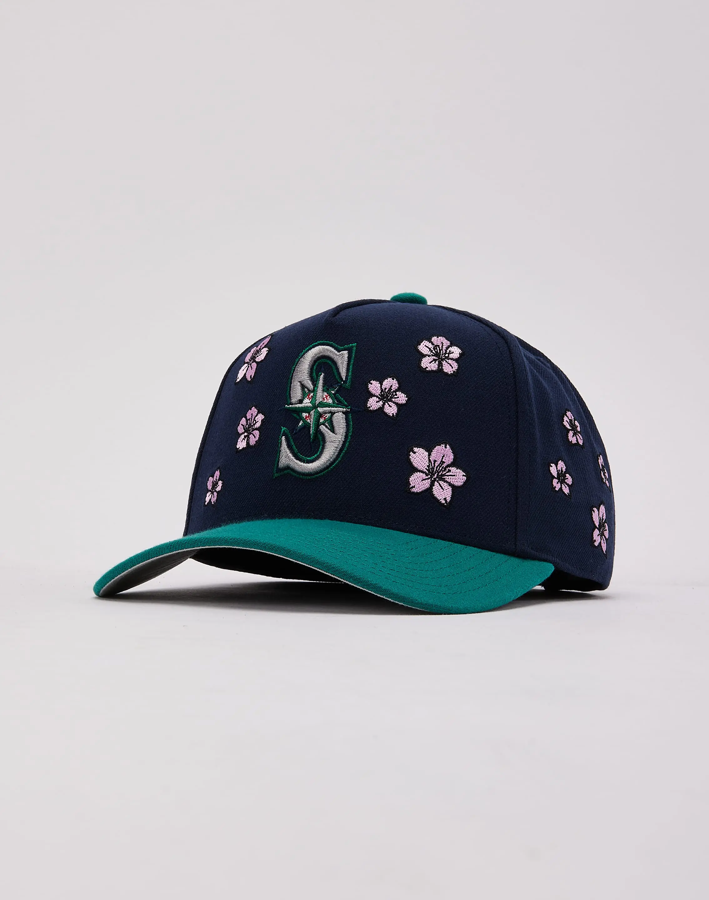 Mens Mitchell & Ness MLB Seattle Mariners Flowers Pro Pinch Snapback Hat
