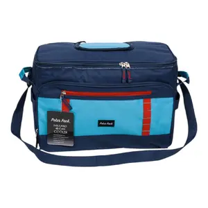 Insulated cooler lunchbox.
