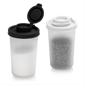 Reusable 2-Piece Transparent Plastic Salt and Pepper Shaker Set, Portable Spice Dispenser for Camping, Outdoor Picnics, Kitchen Use