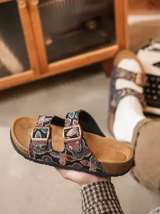 Unisex Comfortable Summer Slide Sandals, Slip-On Plaid Design, Thick Sole, Wide Fit, Ideal for Beach & Casual Wear, All-Season Footwear