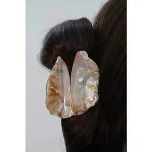 Oyster Claw Clip
