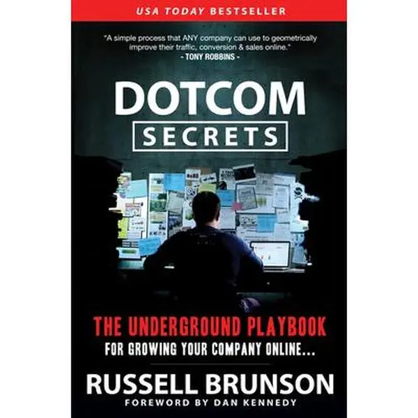 USED Book - Dotcom Secrets: The Underground Playbook for Growing Your Company Online (1st Edition) by Brunson, Russell (Paperback) - english