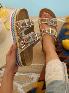 Summer New Boho Style Rhinestone Embellished Thick Sole Sandals, Bohemian Trending Sandals, Breathable Soft Bottom Vacation Shoes, PU Upper Material, Plain Pattern