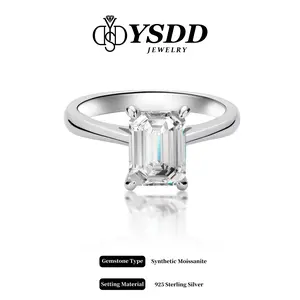 【#52】2Carat Emerald Cut Synthetic Moissanite Rings in 925 Sterling Silver