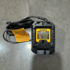 Dewalt DCB1102