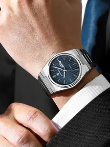 POEDAGAR luxury men's stainless steel quartz watch, waterproof night light men's watch, fashionable casual men's watch, Modern Trendy Watch, Business Fashion Watches, suitable for daily wear and gift givin