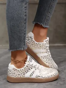 Women's Casual Textile Sneakers, All-Season Comfortable Rubber Sole Shoes, Breathable Outdoor Sneakers, Anti-Slip Design, Slip resistant sneakers, Perfect for Daily Wear & Travel, Casual Simplistic Sneakers