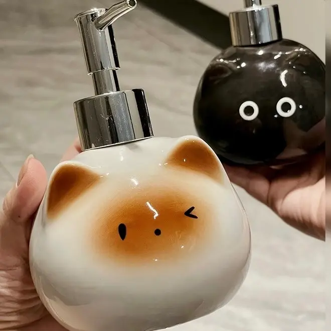 Cute Cat Soap Dispenser – Ceramic Animal Lotion Bottle for Bathroom or Kitchen | Kawaii Black & White Kitty Hand Soap Pump
