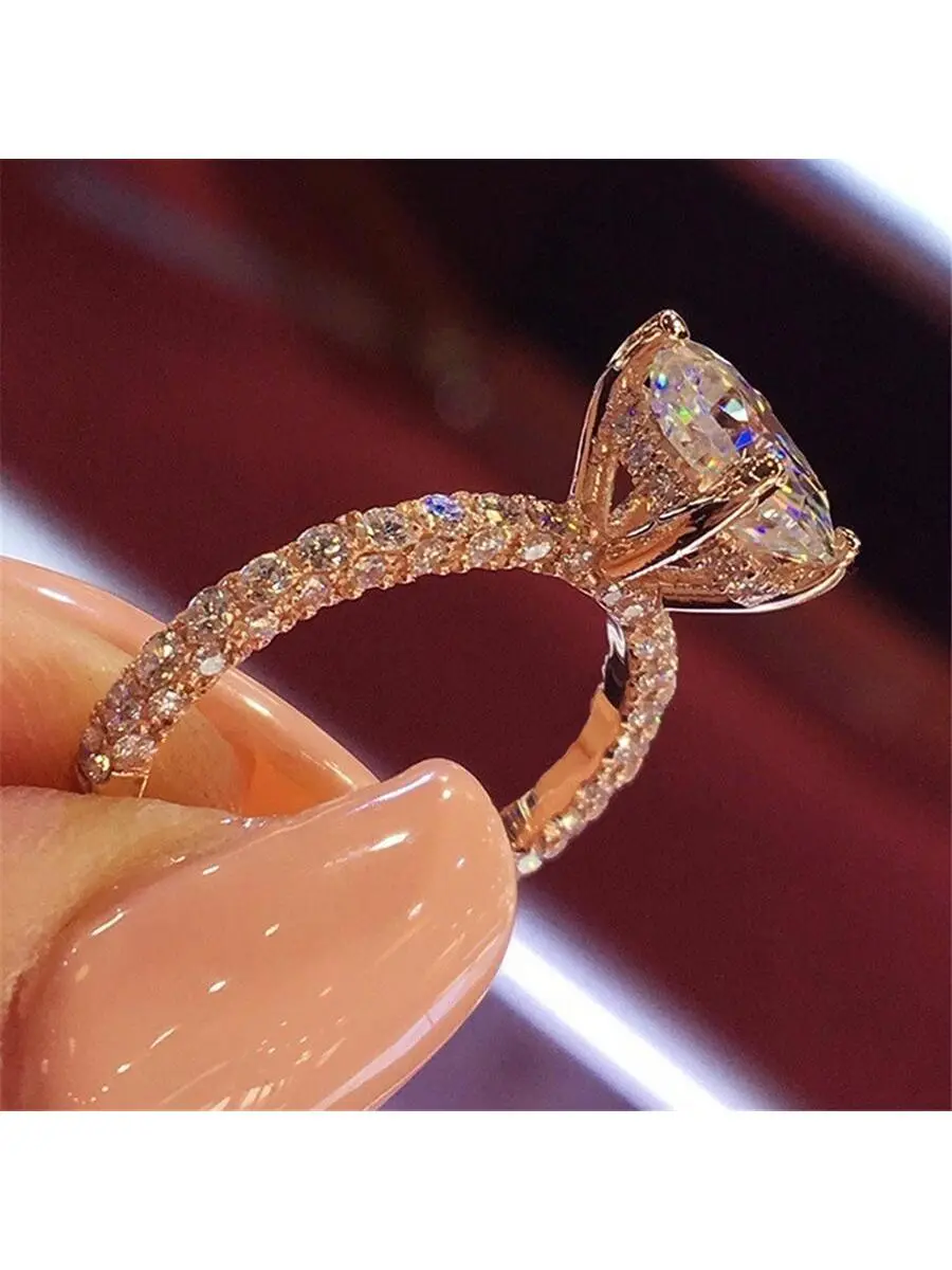 1PC Ring – Elegant Zinc Alloy Statement Ring for Womens Party & Special Occasions