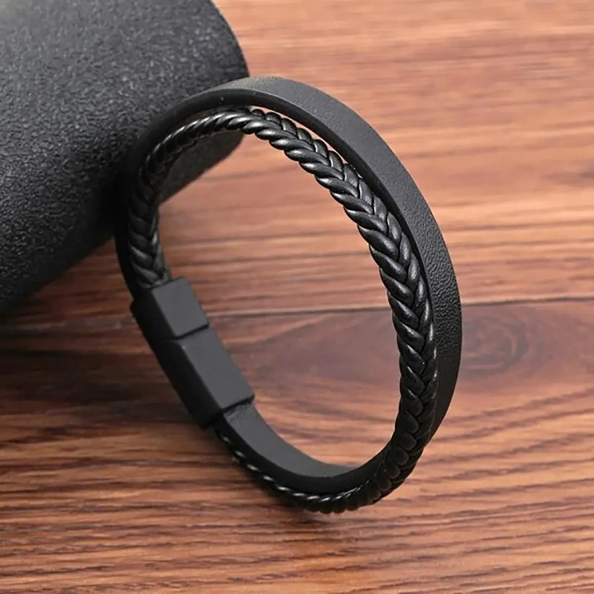 Multi -Style PU Leather Two -Layer Magnetic Bracelet Men's Mature Business Give Men The  for Men