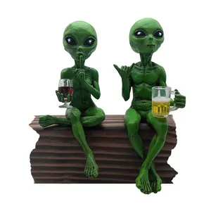 Fun Alien Decor Set - Alien Statues, Indoor/Outdoor Decoration, Suitable for Home Bars, Patios, Shelves, Handmade 3D Printed Statues, Fun Decoration (Flip Cards/Beer/Party)