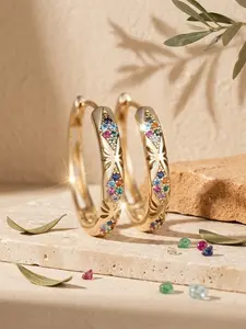 A pair of women's classic, luxurious, fashionable, elegant and versatile exquisite jewelry Sparkling zircon inlay inlaid with cubiczirconia, suitable for parties, weddings and daily wear.