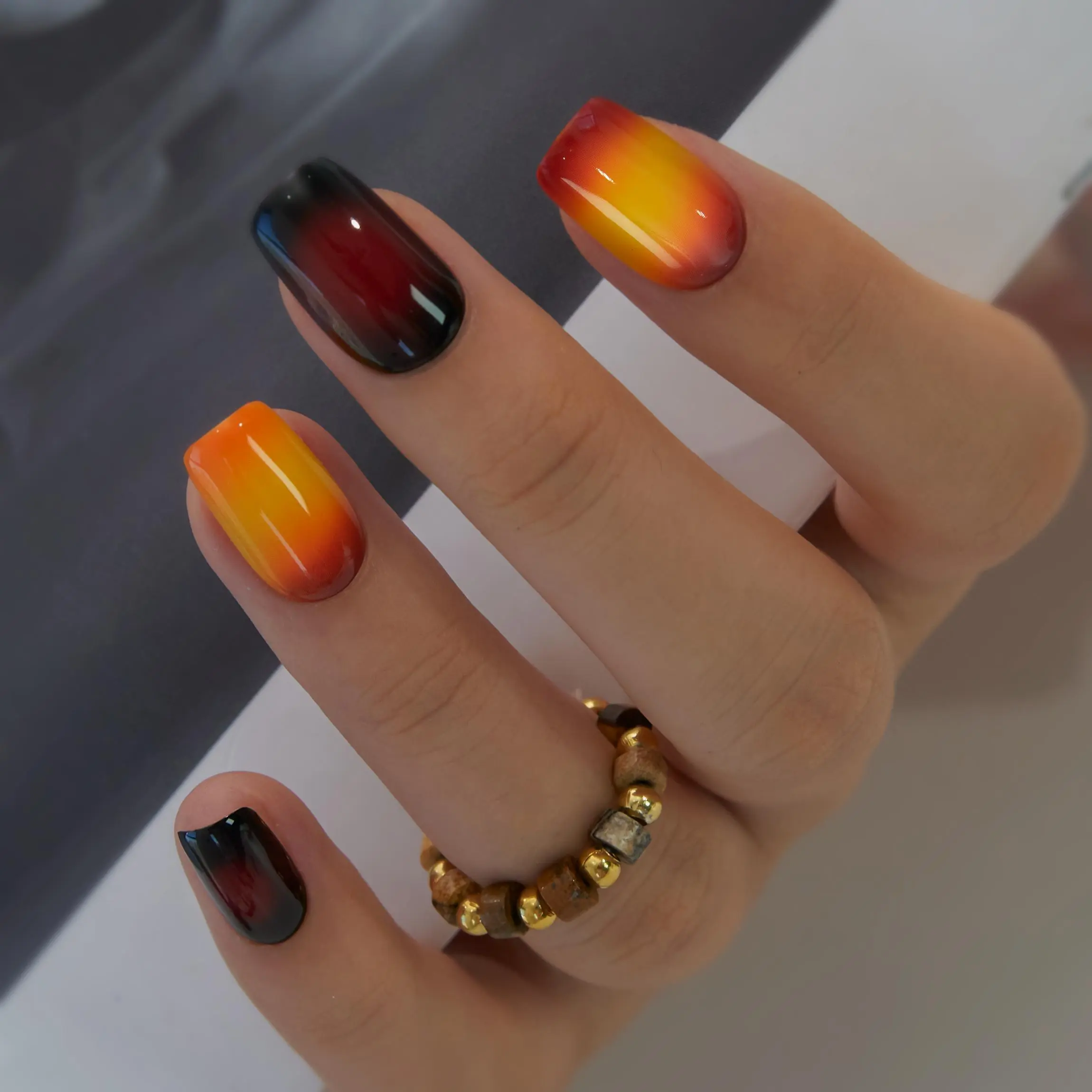 CurvLife Sunset Flame Press-On Nails – 30PCS Square Glossy Gradient Nails in Red, Orange & Yellow Ombre, Inspired by Autumn Sunset, Reusable & Non-Toxic, Easy to Apply, Perfect for Fall, Party & Everyday Glam Look