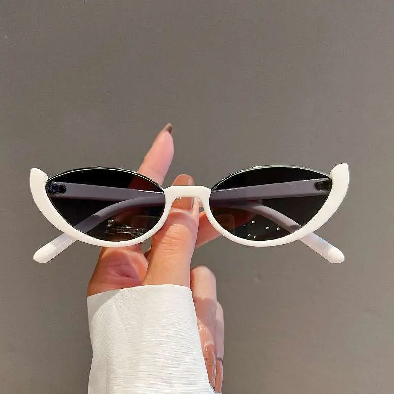 Women's Semi-Rimless Cat Eye Sunglasses - Modern Trendy, Trendy Styling Retro Chic Eyewear with Polyamide PA Blue Light Blocking Lenses, Personalized Fashion Street Photography Accessory, Modern Trendy Sunglasses