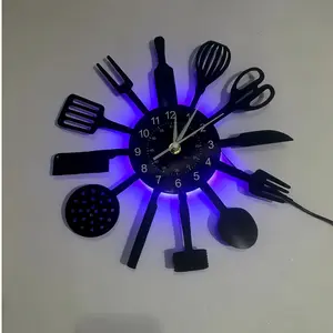 Kitchen Tool Silhouette Glue Wall Clock, Creative Decorative Clock, Home Decor, Eye-Catching Design, Suitable for Cooking Enthusiasts, Restaurants, Cafes, Home Kitchens