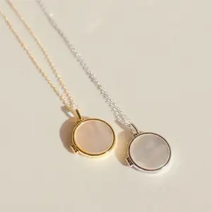 Pearl Disc Locket Necklace by Caitlyn Minimalist - Round Pearl Photo Locket Pendant Necklace in Gold & Silver - Vintage Jewelry - Gifts for Mom