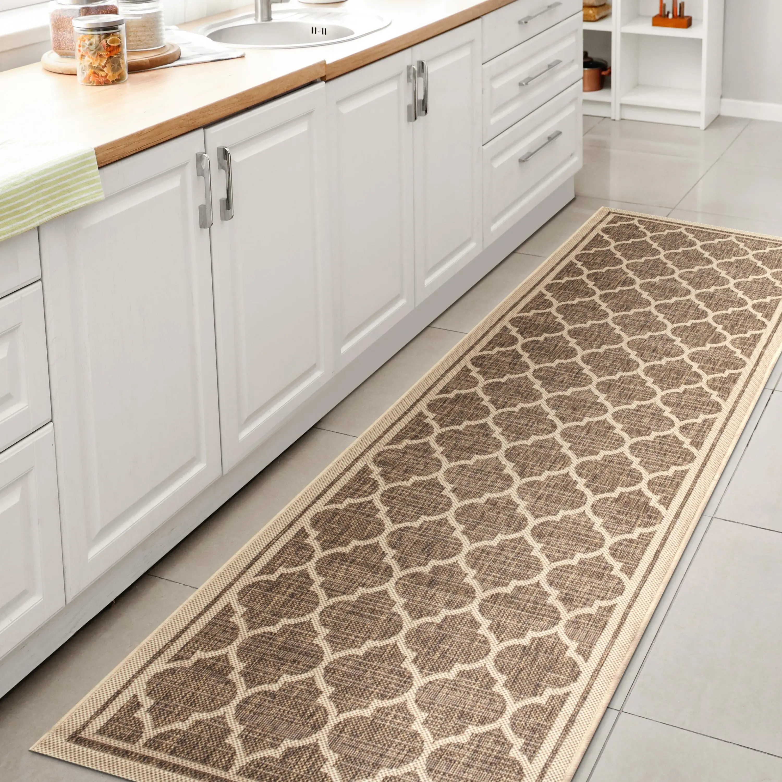 JONATHAN Y Trebol Moroccan Trellis Textured Weave Polypropylene Indoor-Outdoor Runner Rug, Home Decor Rug for Living Room, Patio, All Seasons, Tips: Avoid Direct Sunlight, Remove Spills Immediately, Polypropylene Area Rugs