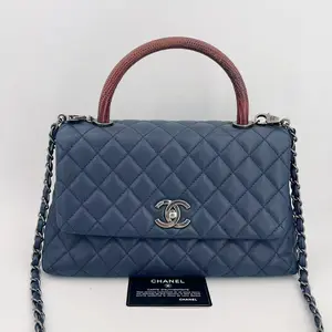 Pre-owned CHANEL Leather Crossbody Bags Caviar Quilted Small Coco Handle Flap Navy
