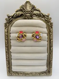 Pebbles color rhinestones stud earrings in stainless steel