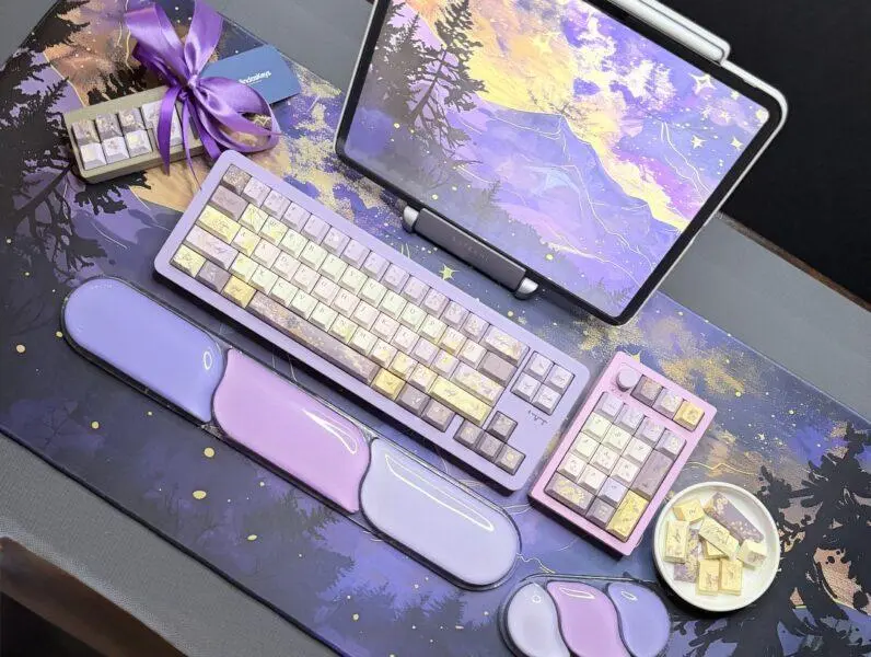 Purple Dreams Theme Mechanical Keyboard Full Set with Desk Mat, RGB Lights, Artisan Lavender Caps, Lithium Ion Battery, Manufacturer Warranty