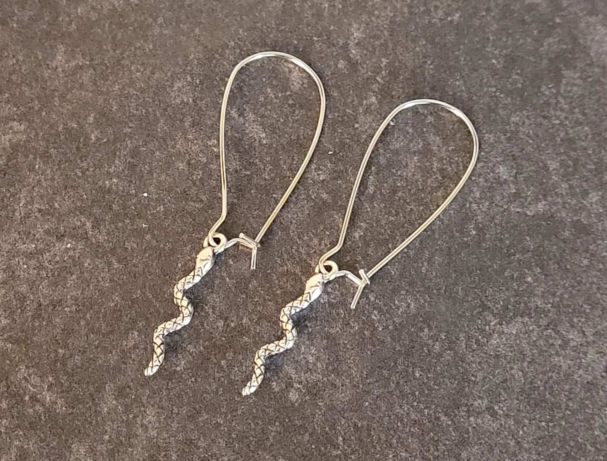 Snake Plug Hoops Earrings for Ear Gauges Dangle Drop Earrings stretched plugs hangers 4g 2g 0g 00g  3/4 7/8 1 inch tunnels goth alt punk