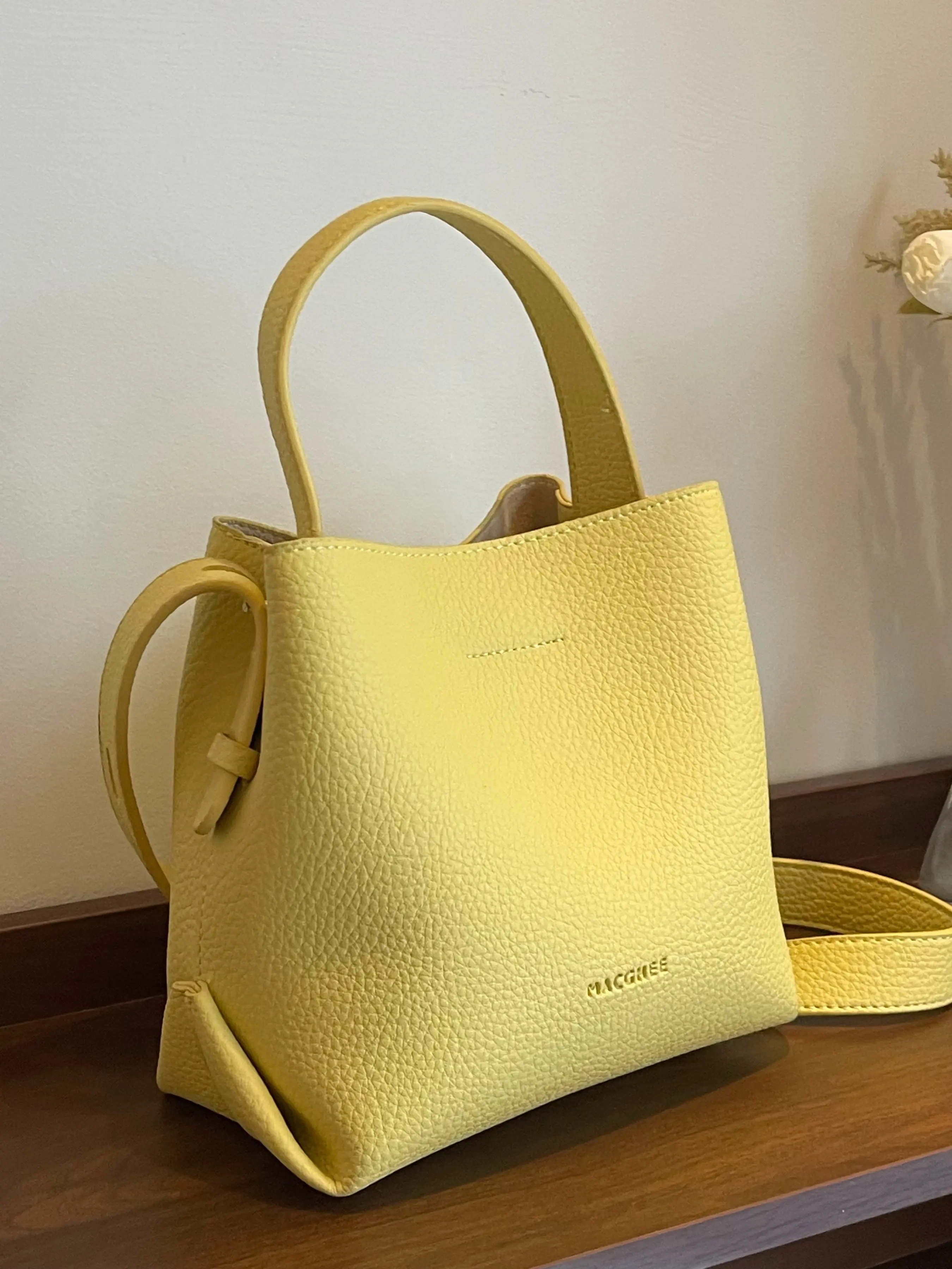 Women's PU Leather Bucket Bag, mini ladies bag, Plain Street Style, All Seasons, Fashionable Crossbody Shoulder Bag, Ideal for Daily Use, Crossbody Handbag, Crossbody Bags