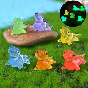 Random Color Cute Cartoon Lizard Shaped Glowing Resin Ornament, 10pcs/30pcs Mini 3D Colorful Glowing Lizard, DIY Handmade Jewelry Resin Accessories Micro Landscape Ornaments, Fish Tank Aquarium Fish & Aquatic Supplies