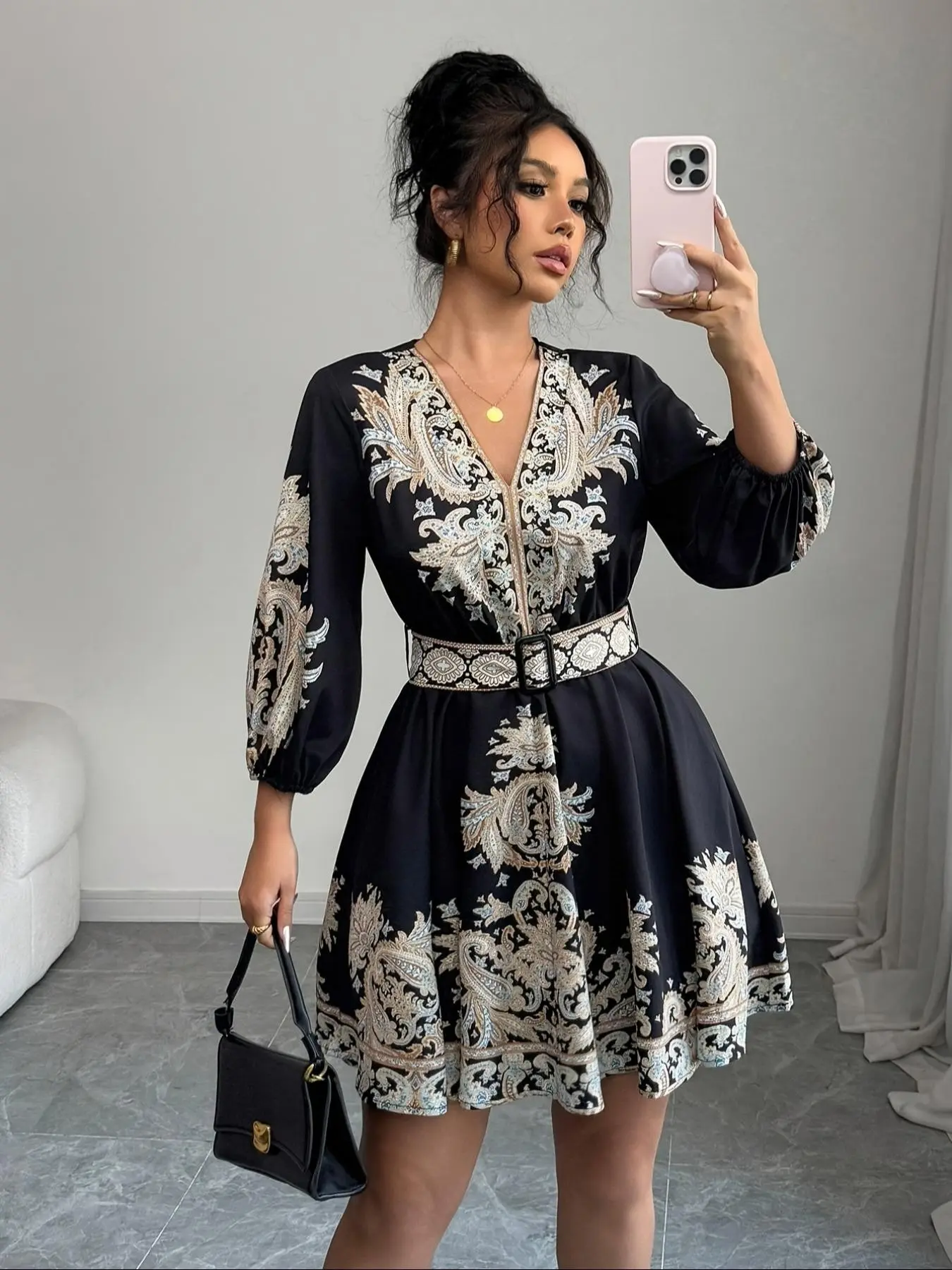 Women's Ethnic Print Fitted Dress with Waist Belt Detail, Elegant Feminine Chic Vacation Style New Spring Summer, Bohemian Summer Dress, Boho Style Dresses, Boho Fashion, Floral A-Line Long Sleeve Dress Womenswear